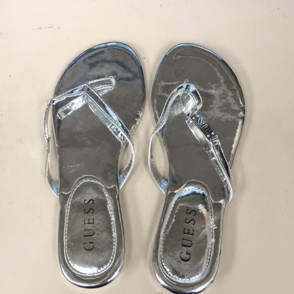 Shoes - NWT Guess Style Kassie Shoes
